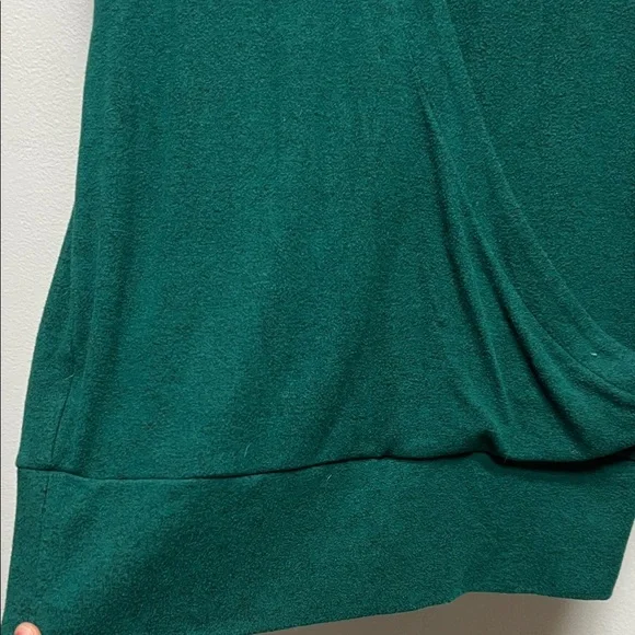 WHBM wrap front  Top - Picture 8 of 9